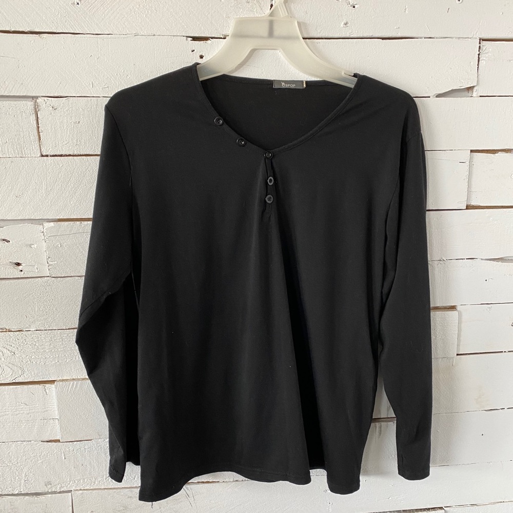 SPOP Woman’s Long Sleeved Shirt. Size L